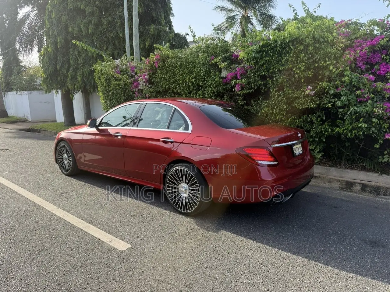 Mercedes-Benz E350 2021 Red