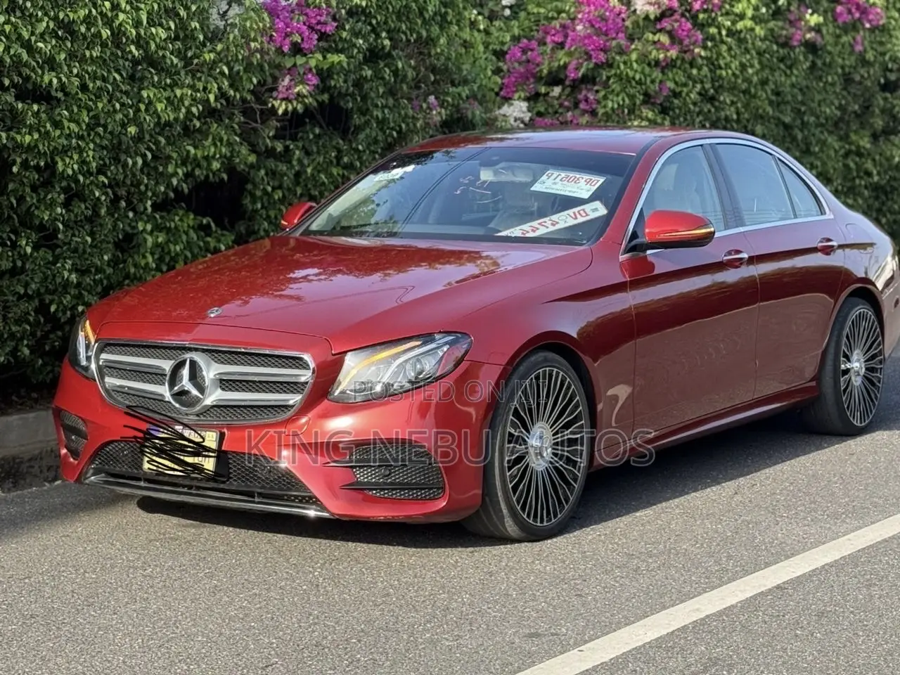 Mercedes-Benz E350 2021 Red