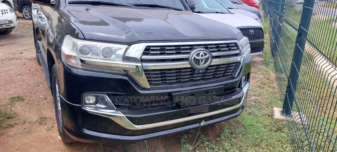 Toyota Land Cruiser 4.5 V8 VXR 2020 Black