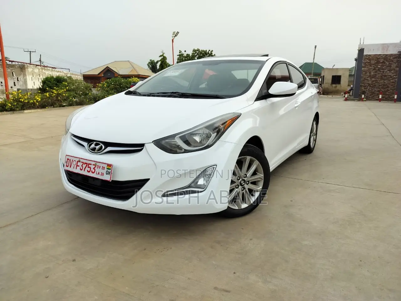 Hyundai Elantra SE Sedan FWD (1.8L 4cyl 6M) 2016 White