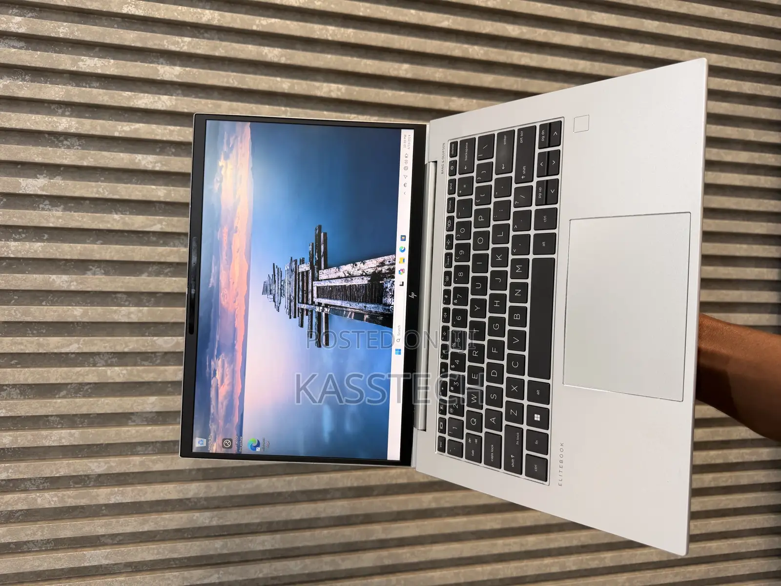 Laptop HP EliteBook 640 G11 8GB AMD Ryzen 5 SSD 256GB