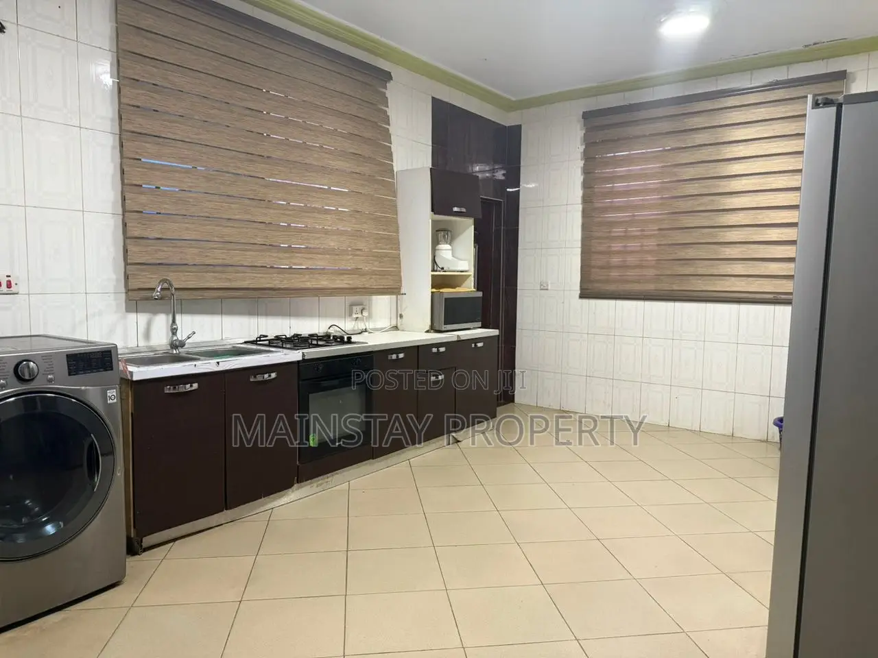 7bdrm House in Mainstay Estates, Haatso for sale