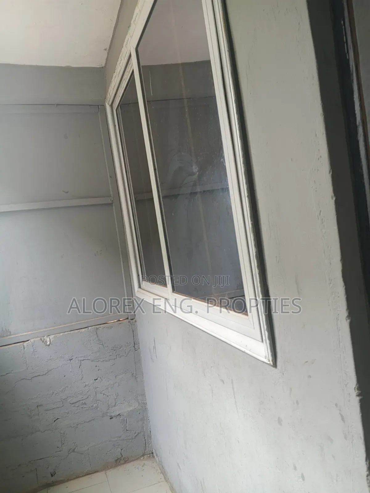 2bdrm Apartment in Adenta, Frafraha for rent