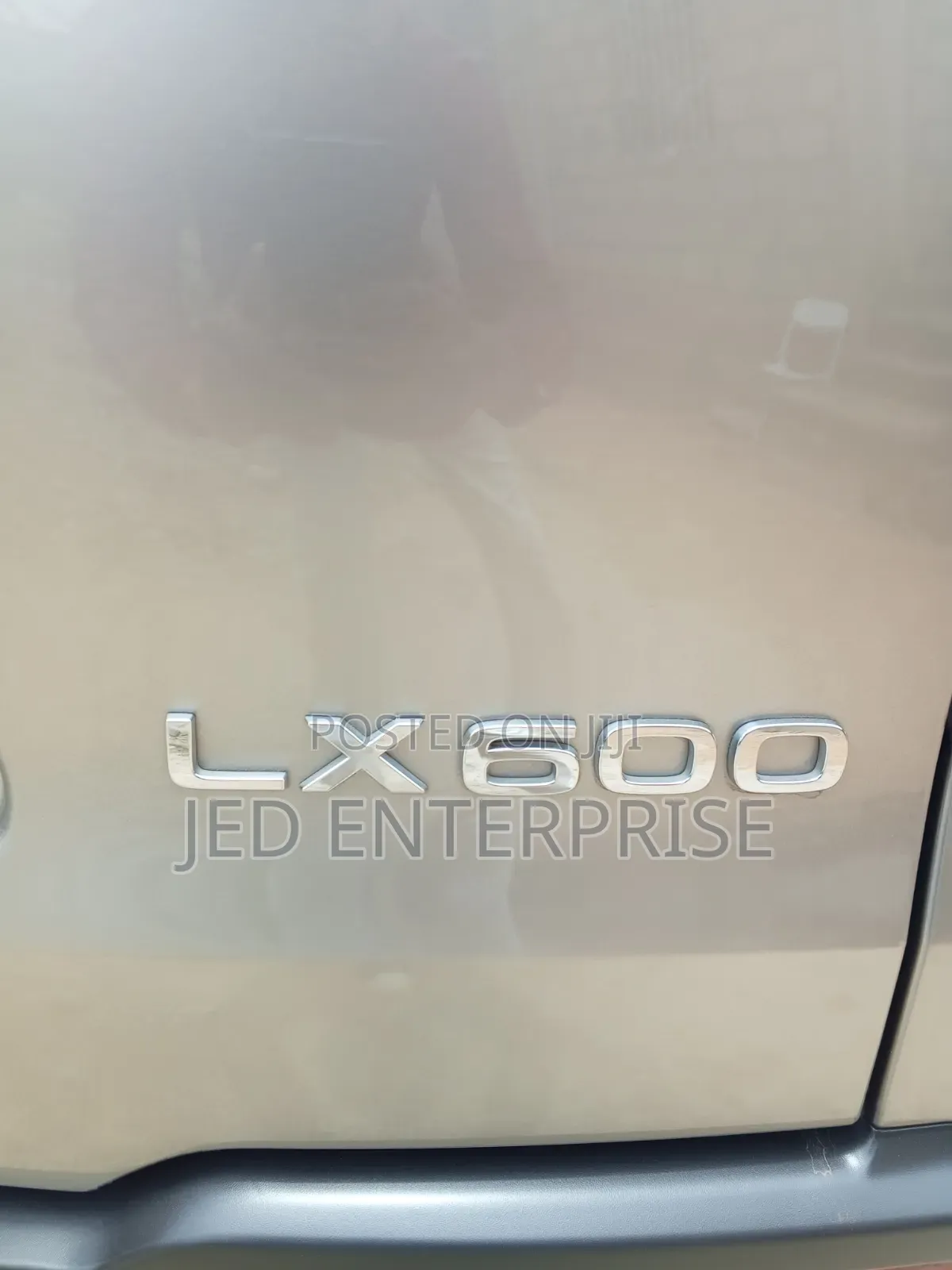 Lexus LX 600 2024 Gold