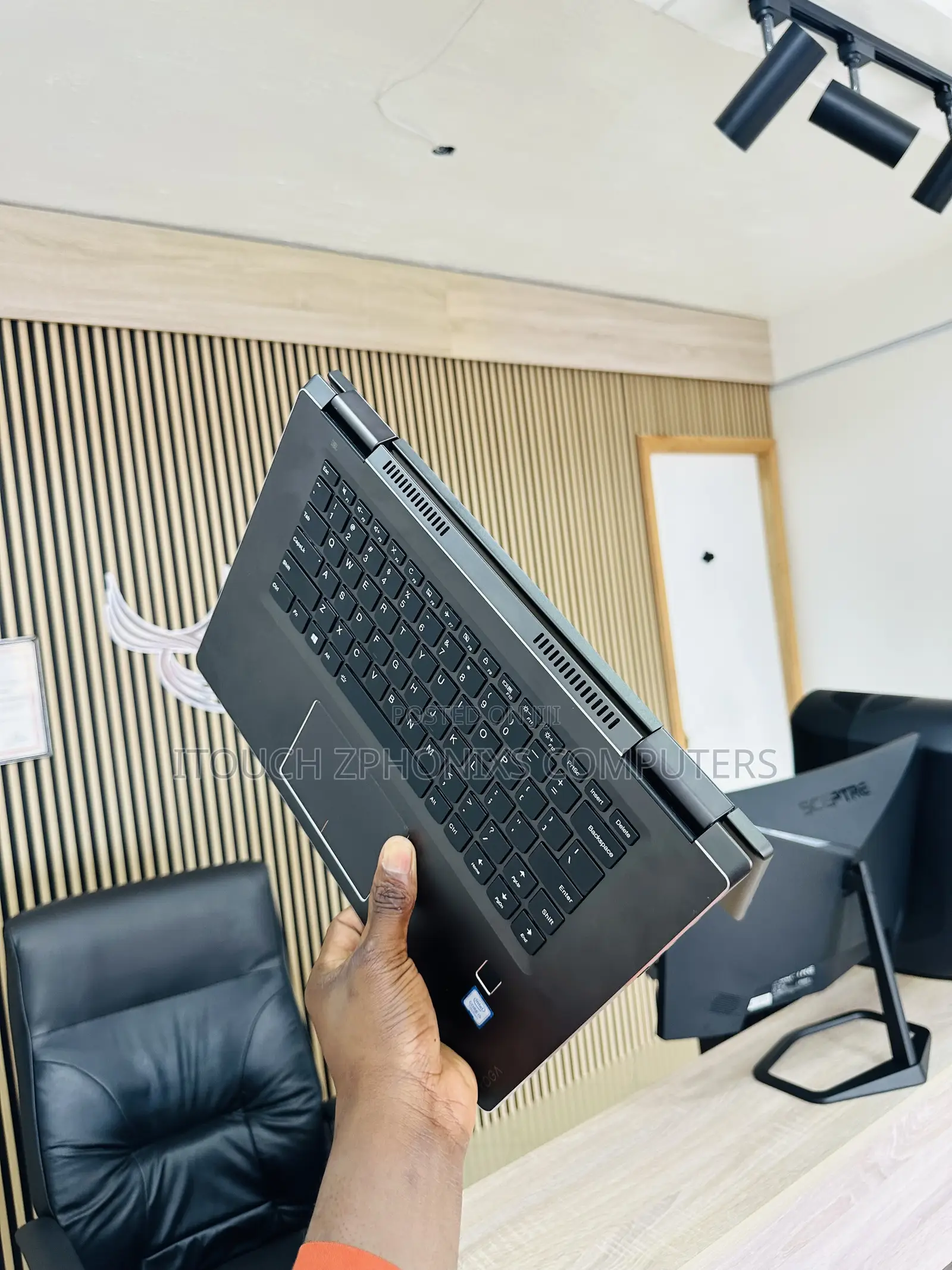 Laptop Lenovo Yoga 710 8GB Intel Core i5 SSD 256GB