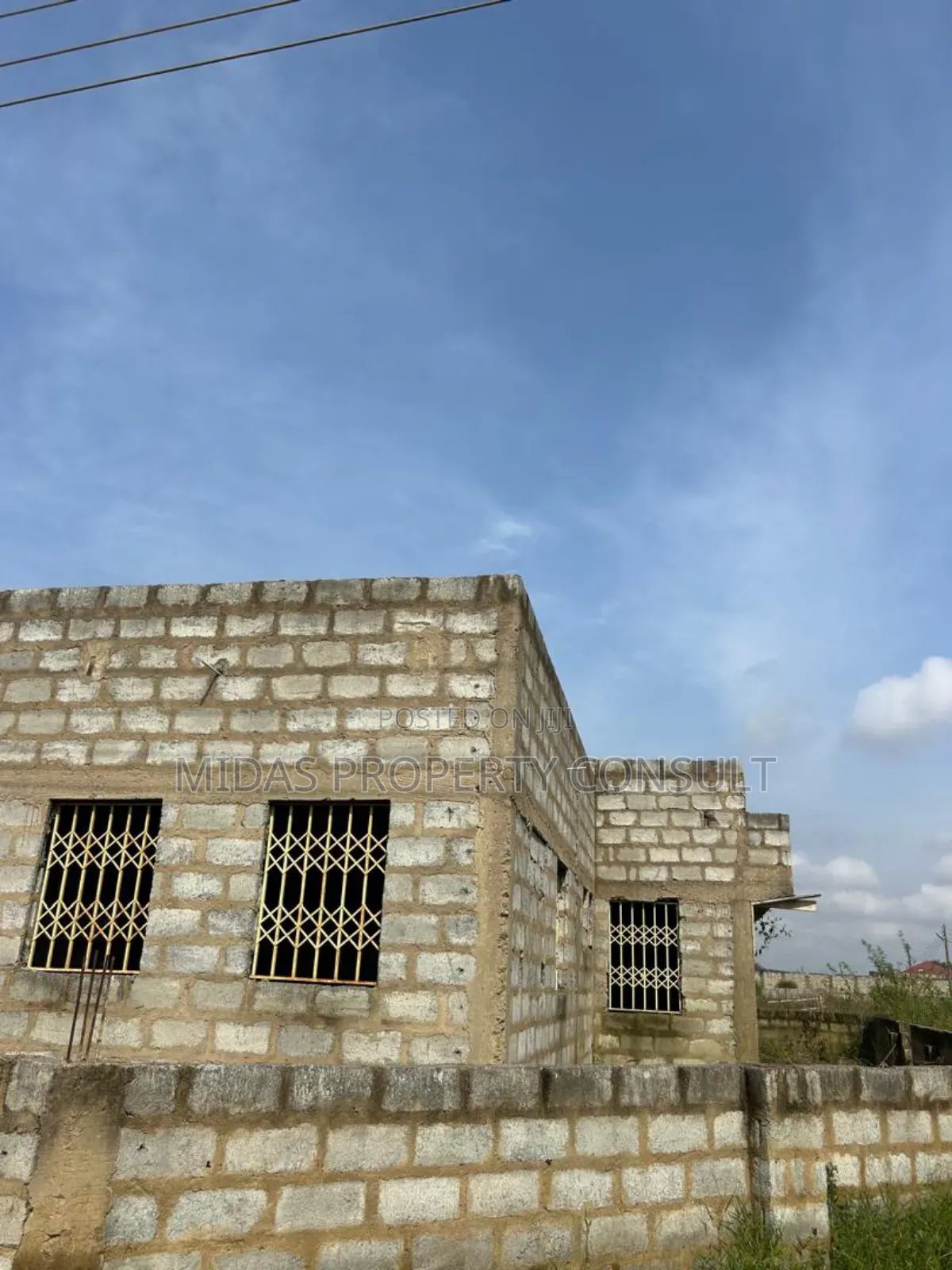 3bdrm House in Medie, Amasaman for sale