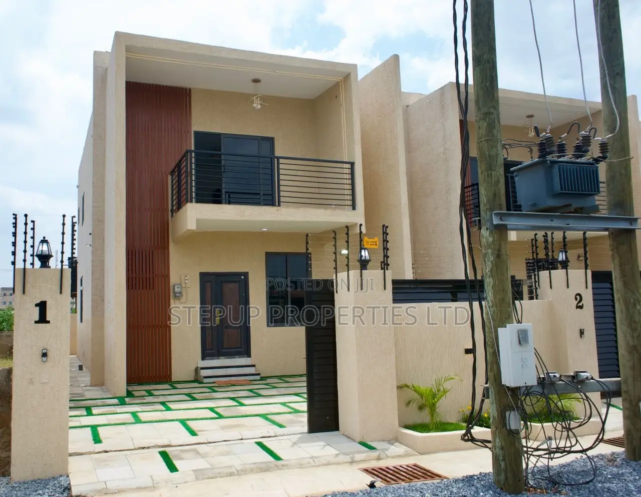 2bdrm House in Ashaley Botwe., School Junction for sale
