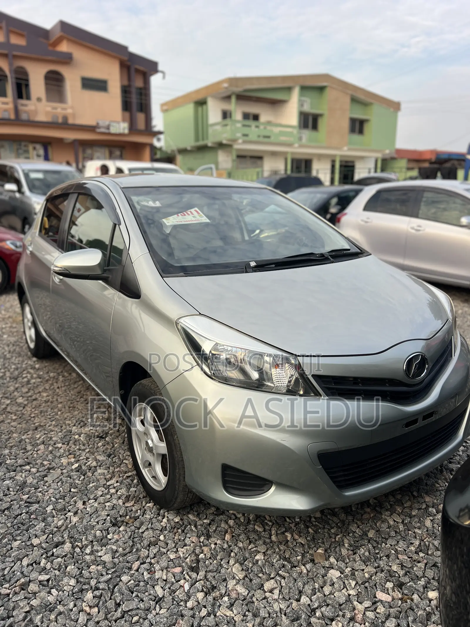 Toyota Vitz 1.3 AWD 5dr 2013 Silver