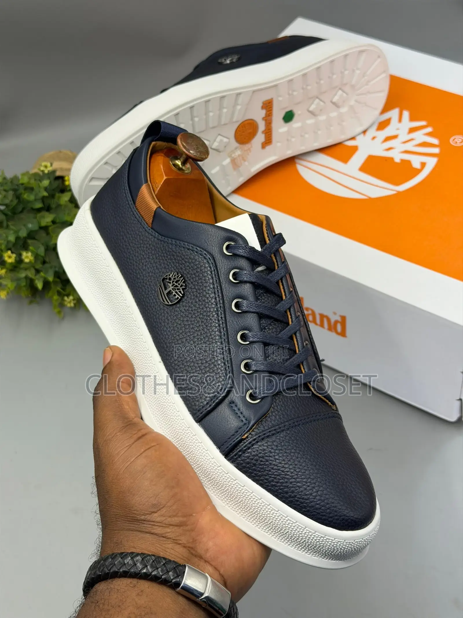 Thick White Sole Timberland Casual Leather Sneakers