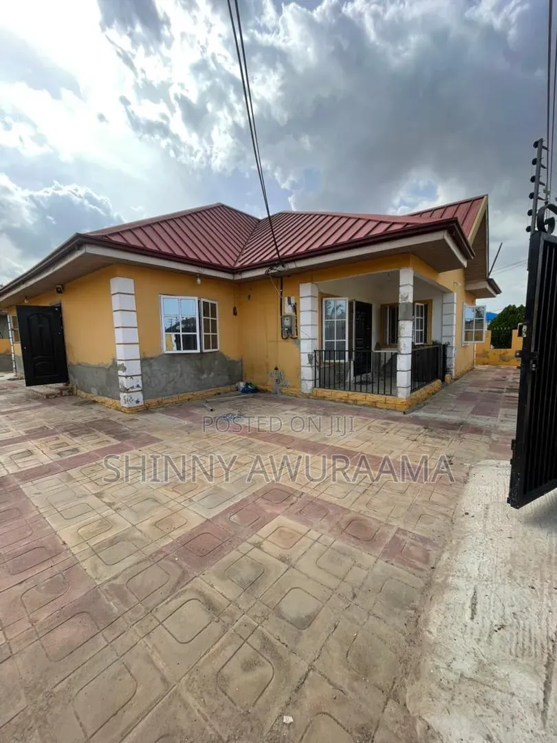 3bdrm House in Lakeside Community 5 for rent