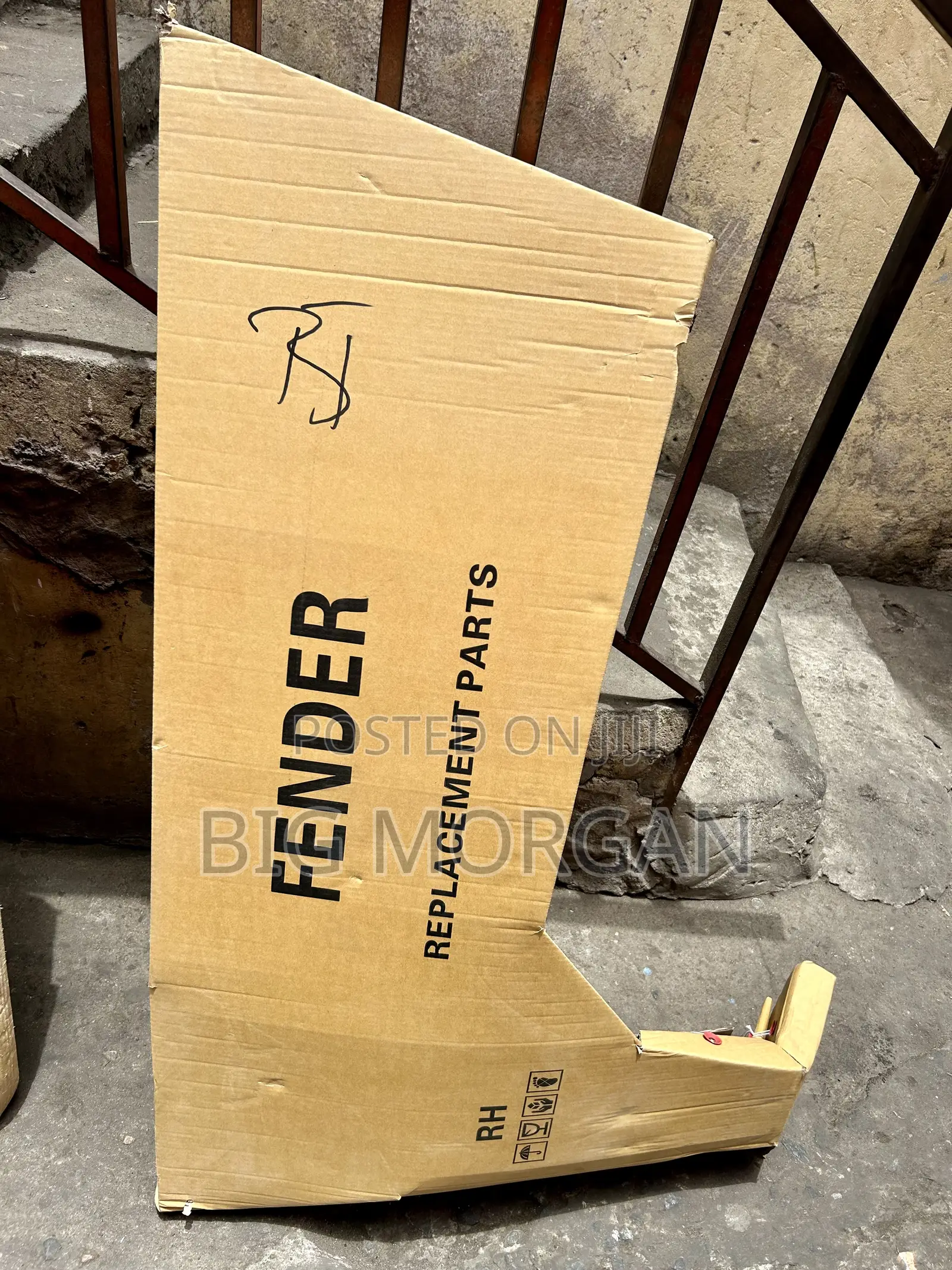 Toyota Tacoma 2016-2023 Fender Right