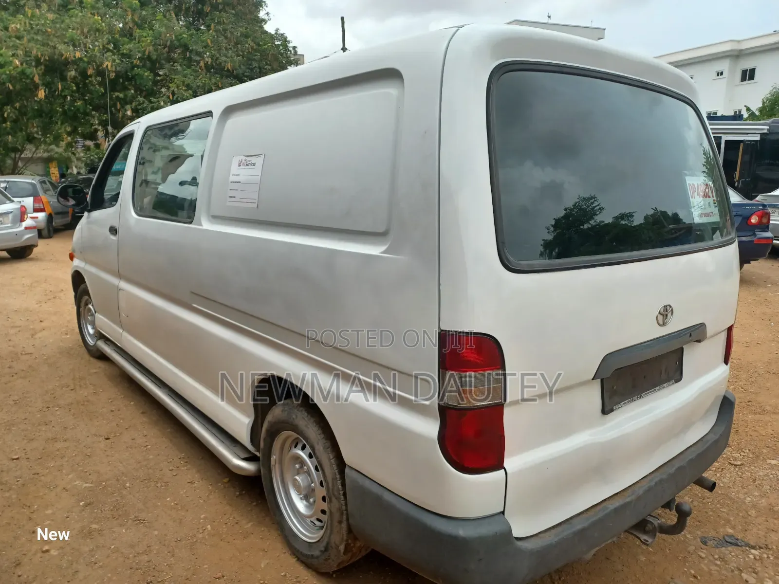 Toyota HiAce 2008 Red