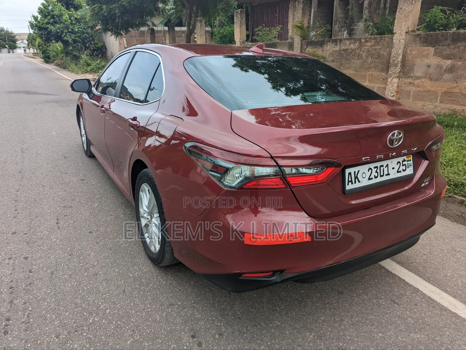 Toyota Camry LE 2022 Red