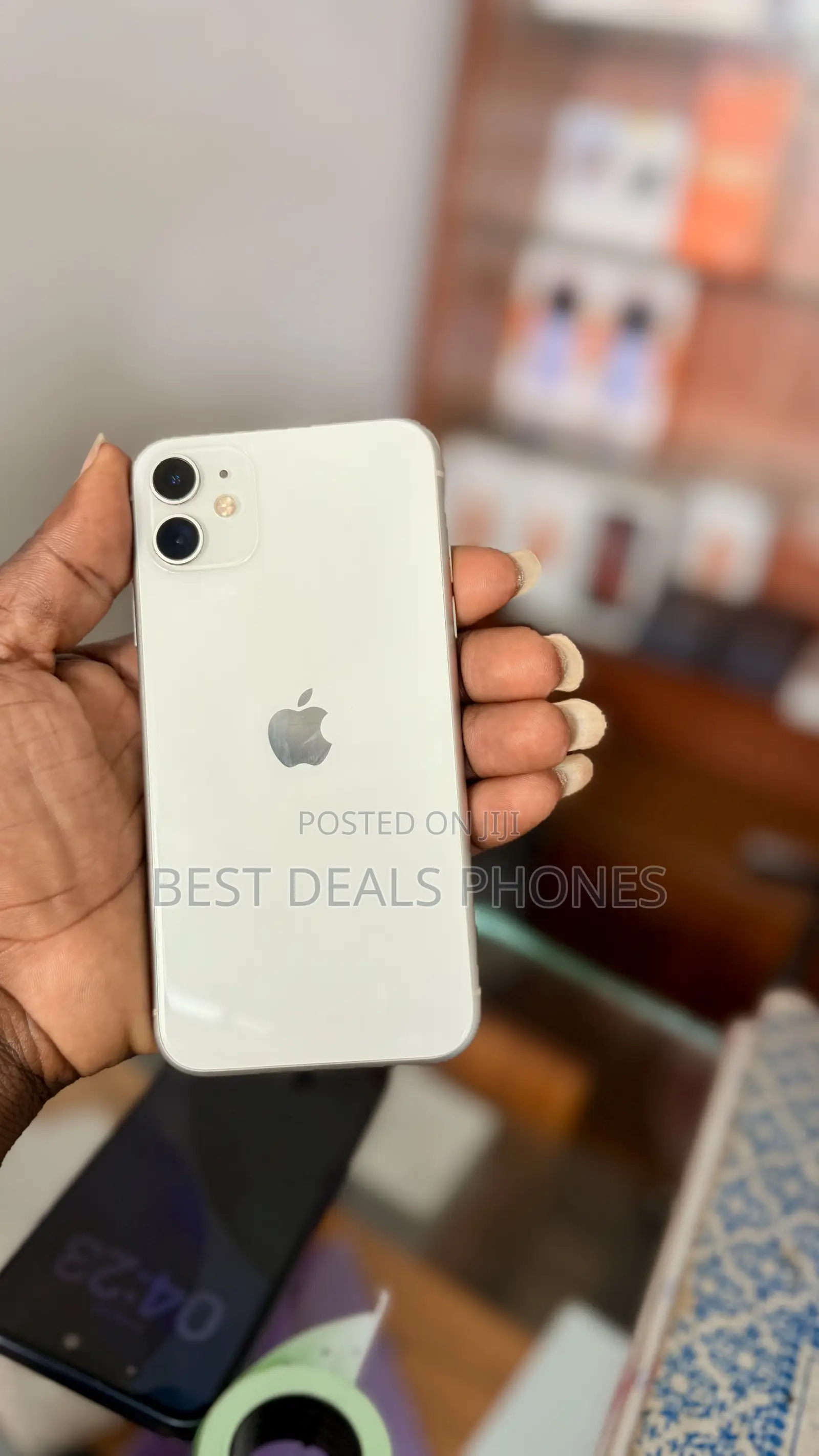 New Apple iPhone 11 128 GB White