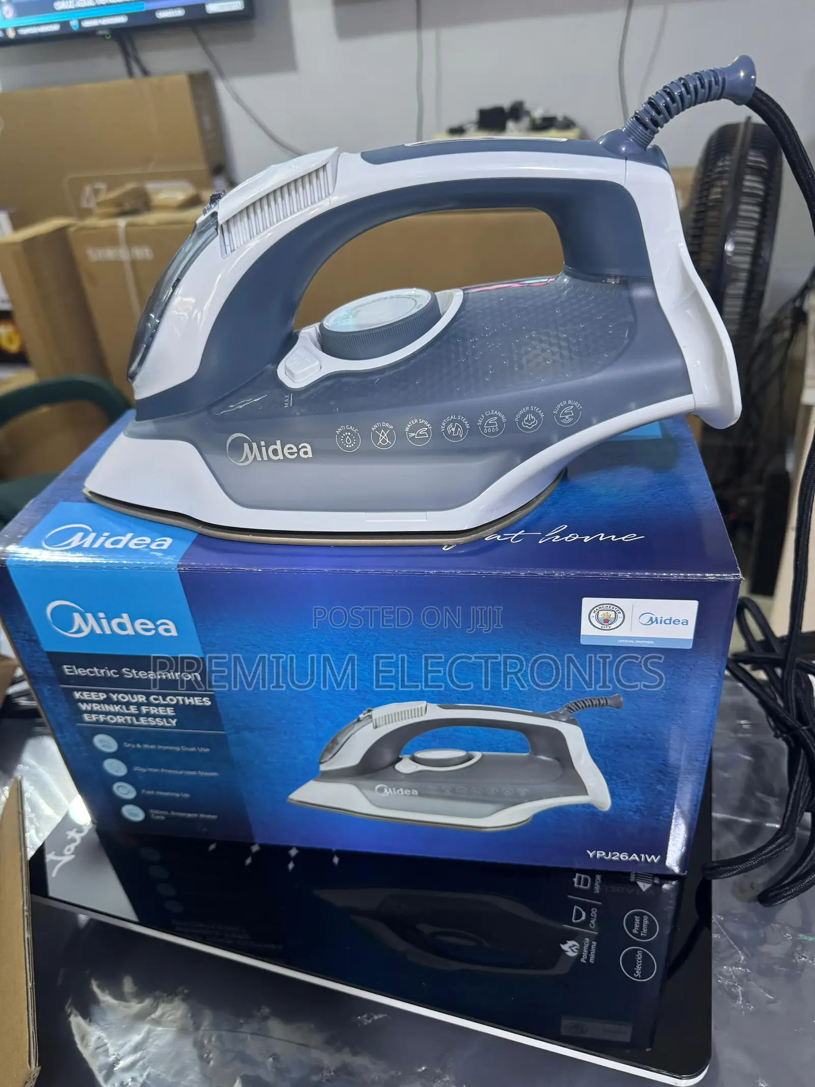 Midea 3100w | Dry Wet Ironing Dual Use | 350l Water Tank Corded Iron