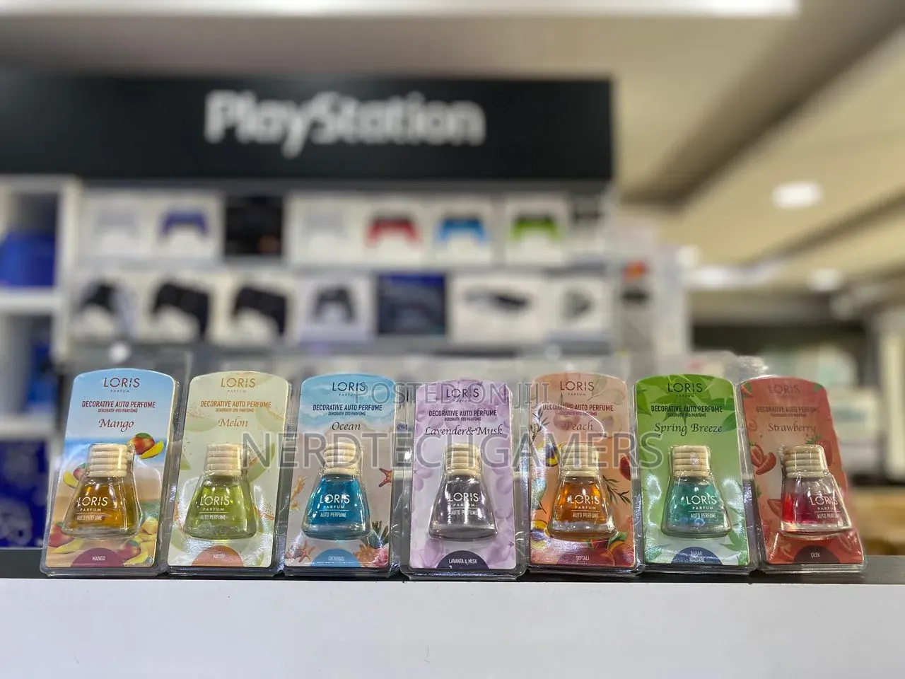 Loris Decorative Auto Perfume