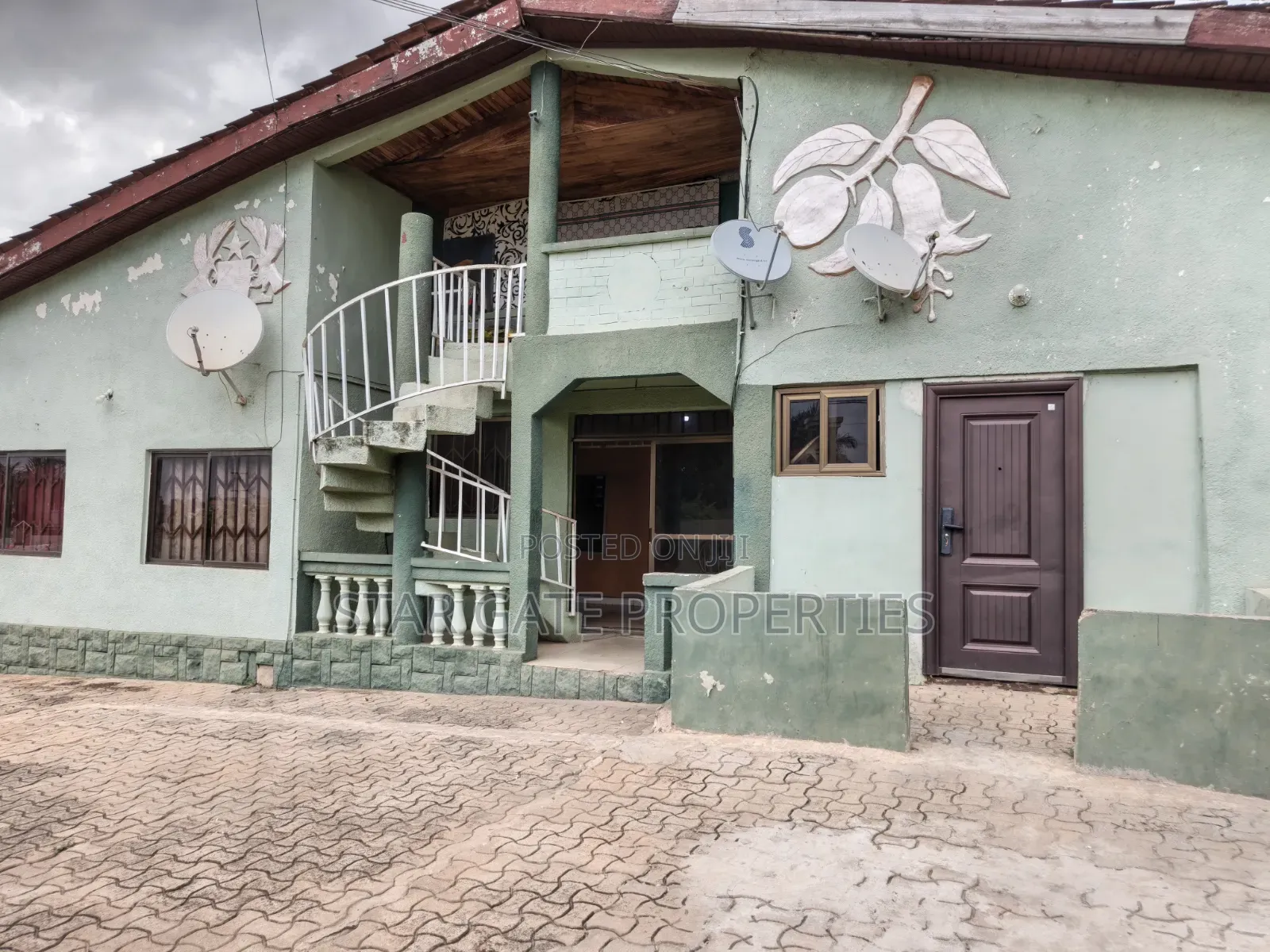 5bdrm House in Breman West ( Suame,, Kumasi Metropolitan for sale