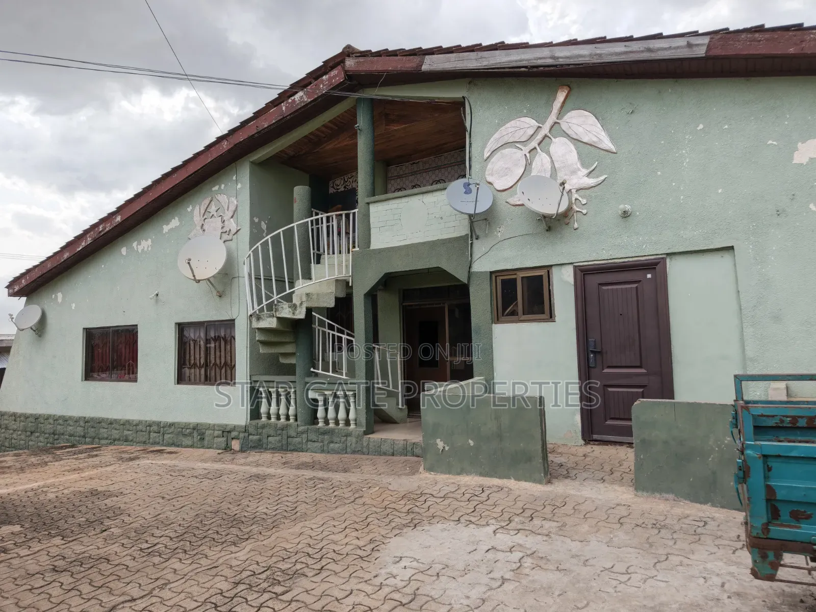 5bdrm House in Breman West ( Suame,, Kumasi Metropolitan for sale