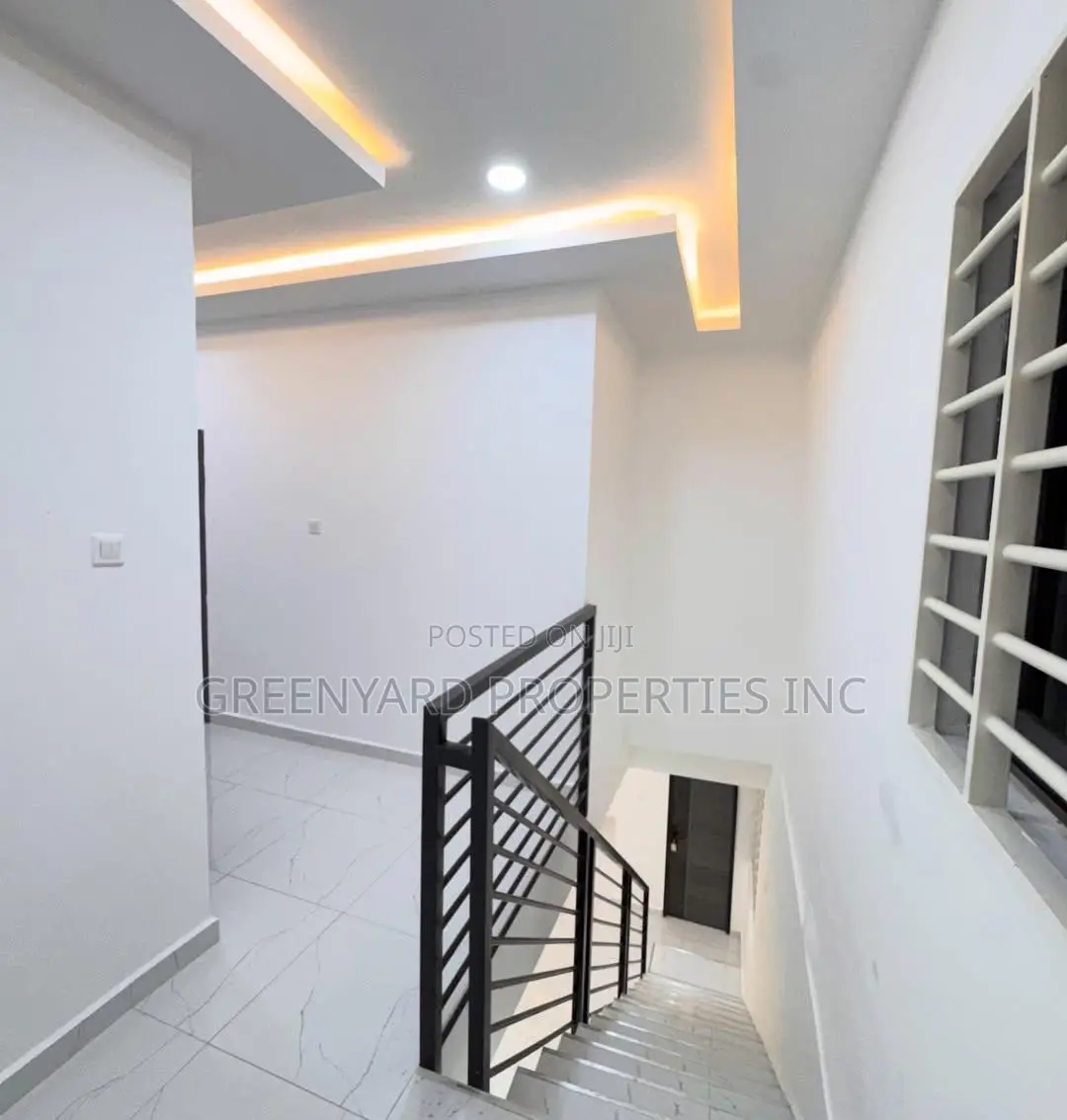 2bdrm House in School Junction, Ashaley Botwe for rent
