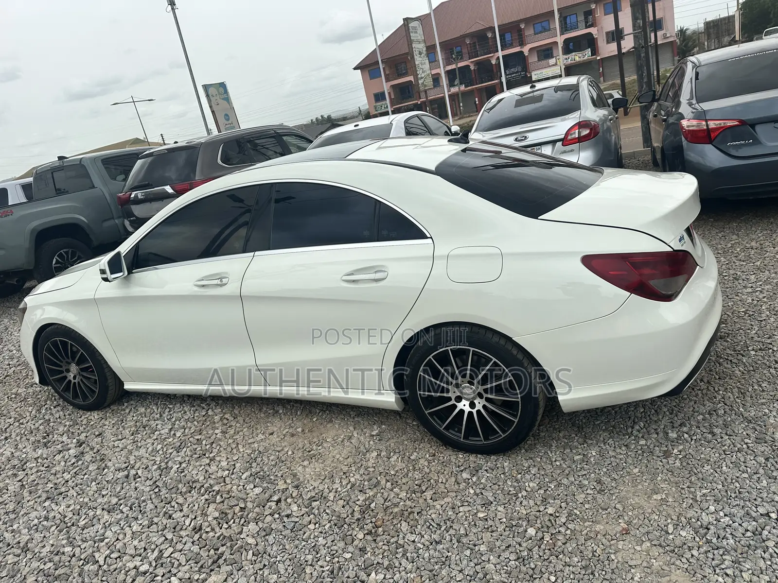 Mercedes-Benz CLA-Class CLA 250 4MATIC Sedan 2017 White