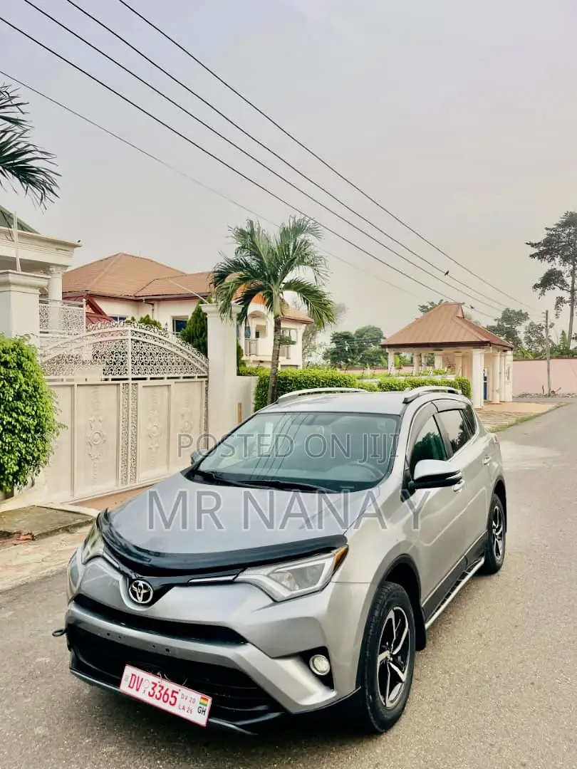Toyota RAV4 Limited AWD (2.5L 4cyl 6A) 2016 Gray
