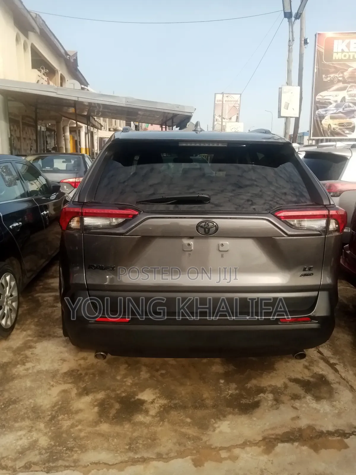 Toyota RAV4 2021 Gray