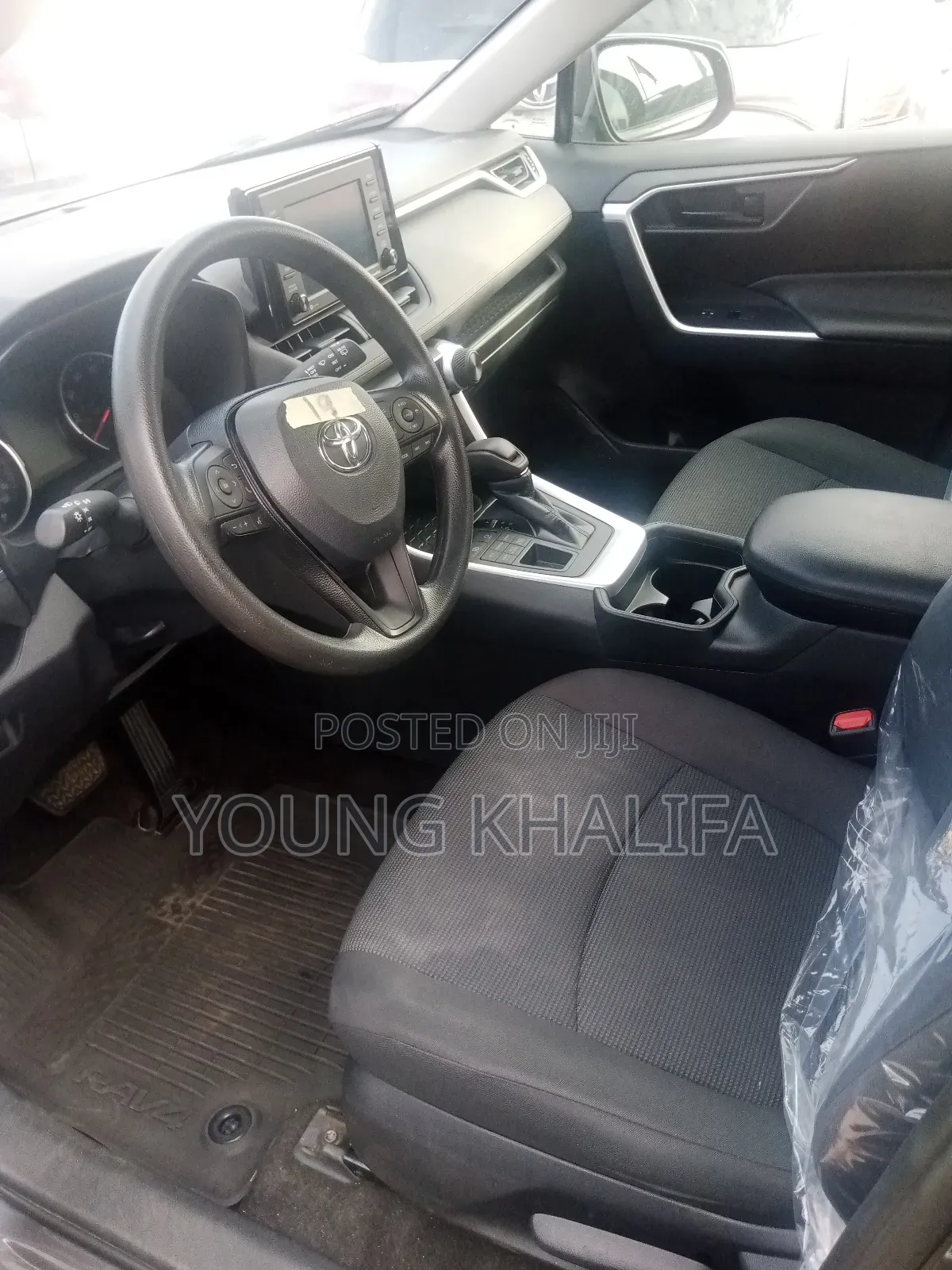 Toyota RAV4 2021 Gray