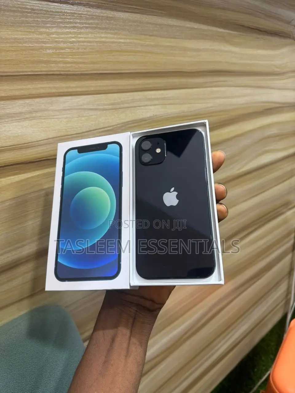 New Apple iPhone 12 128 GB Black