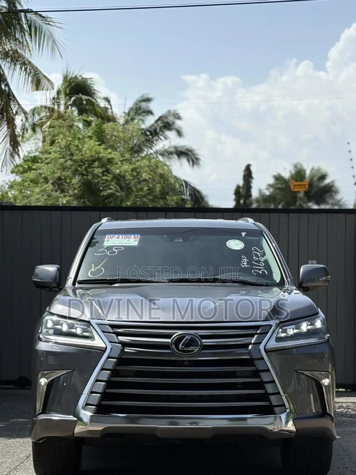 Lexus LX 570 AWD 2021 Gray