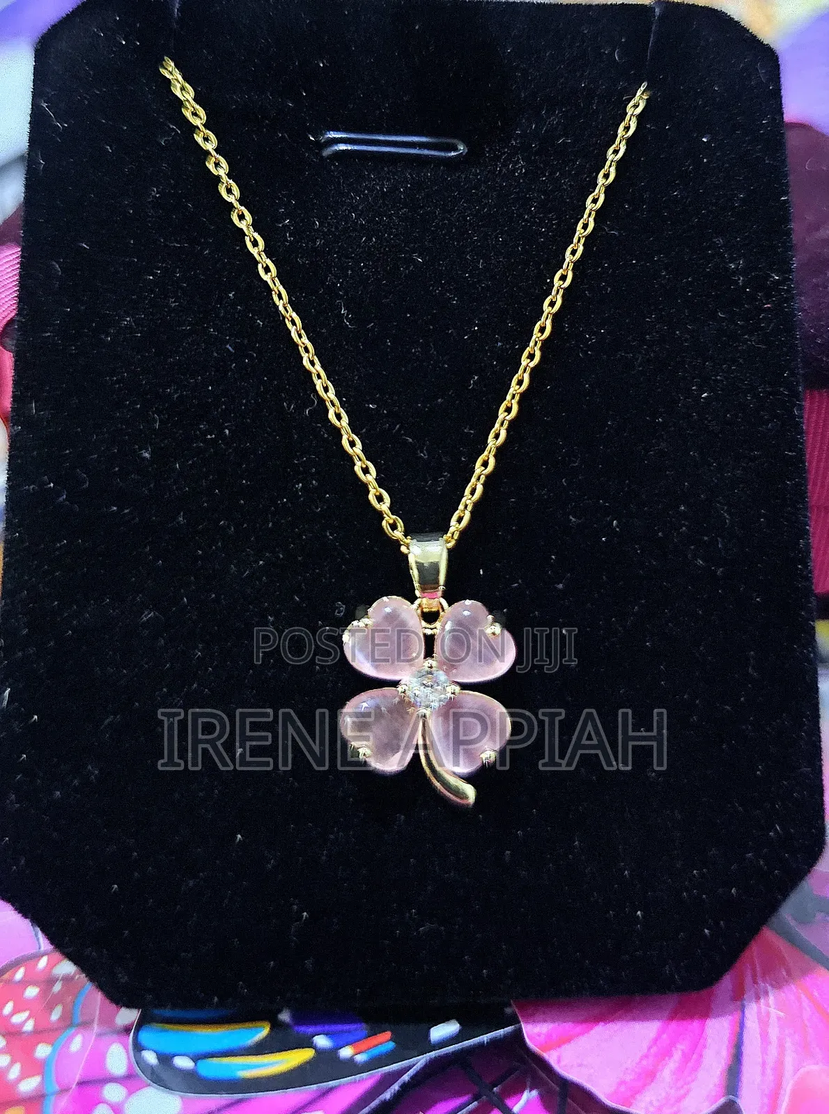 Pretty Necklaces for Ladies