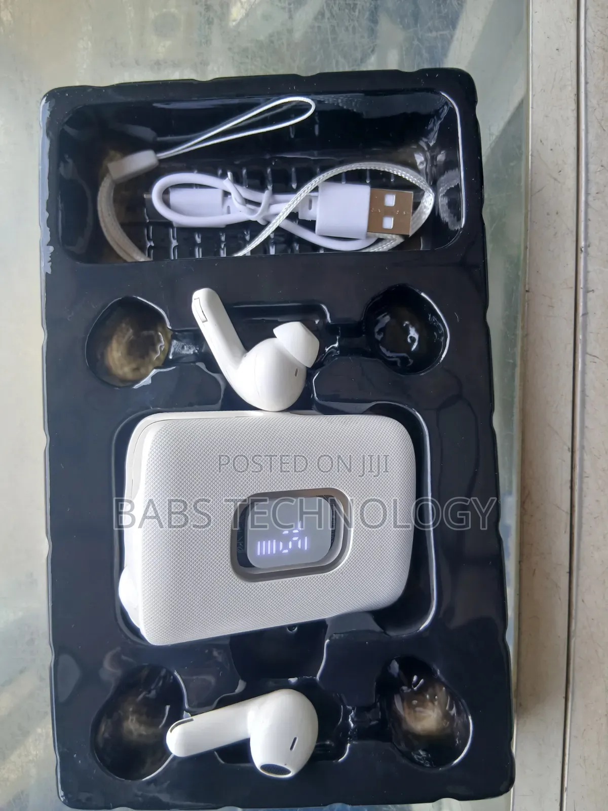 J15 4 in 1 Earbuds
