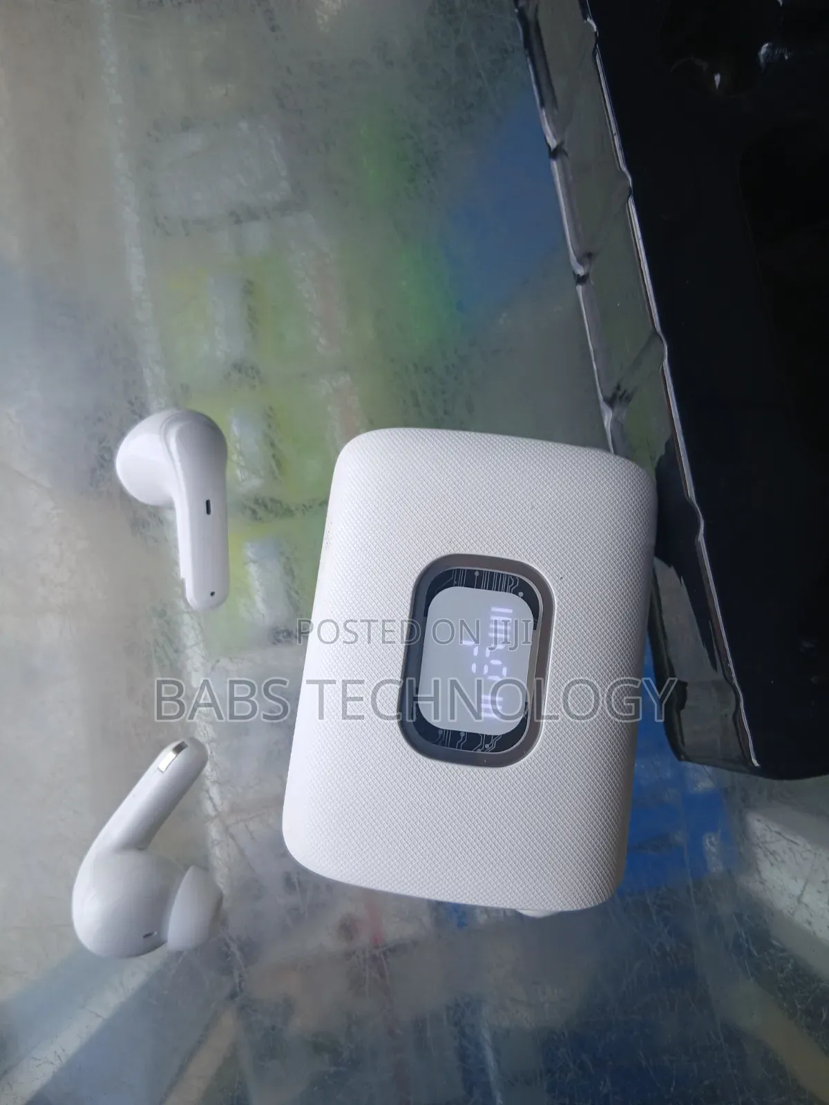 J15 4 in 1 Earbuds