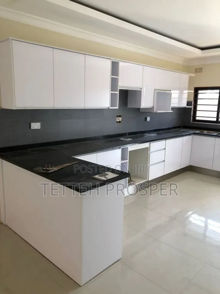 Luxury Kitchen Cabinet