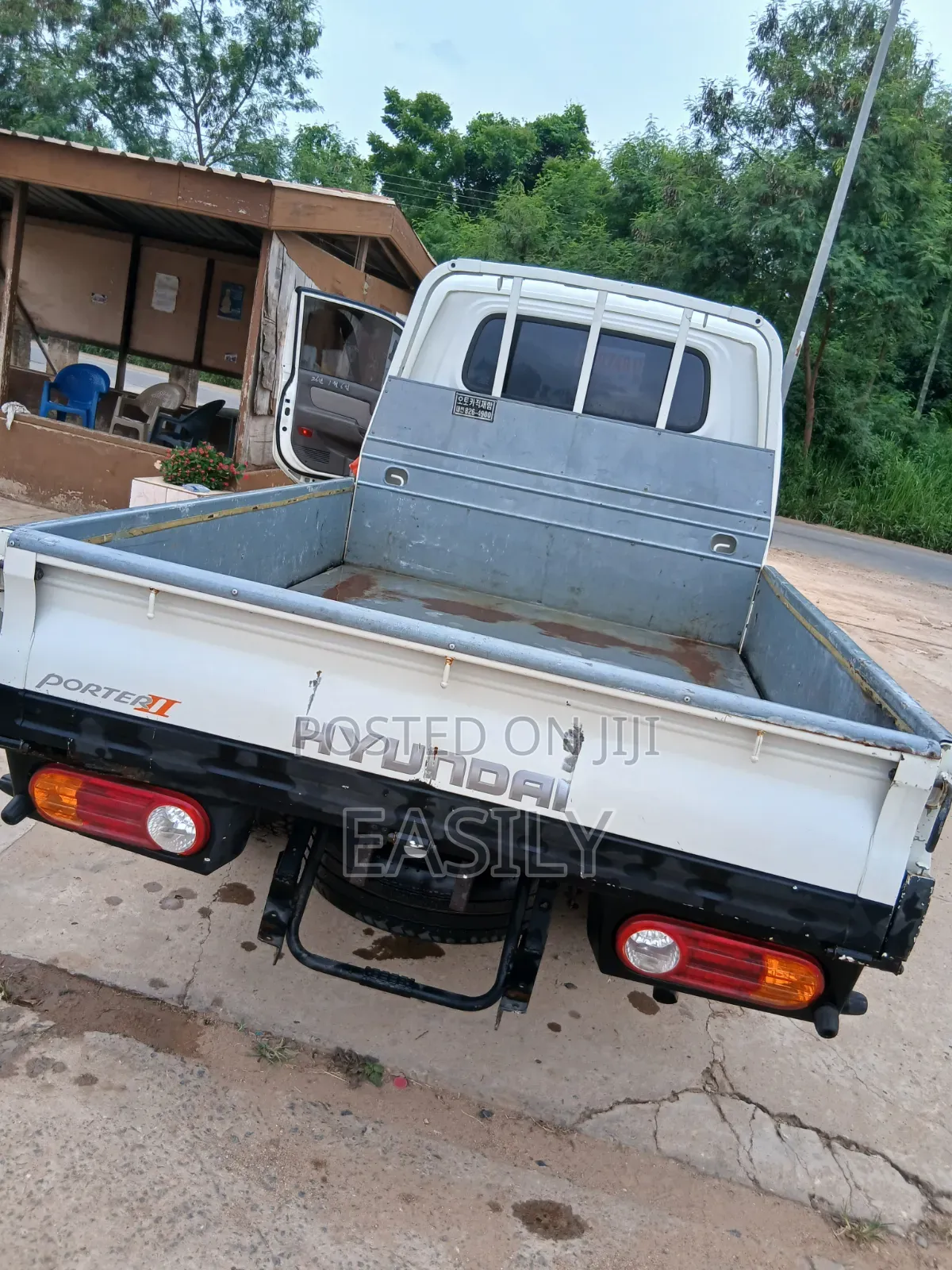 Hyundai Porter II 2010 White
