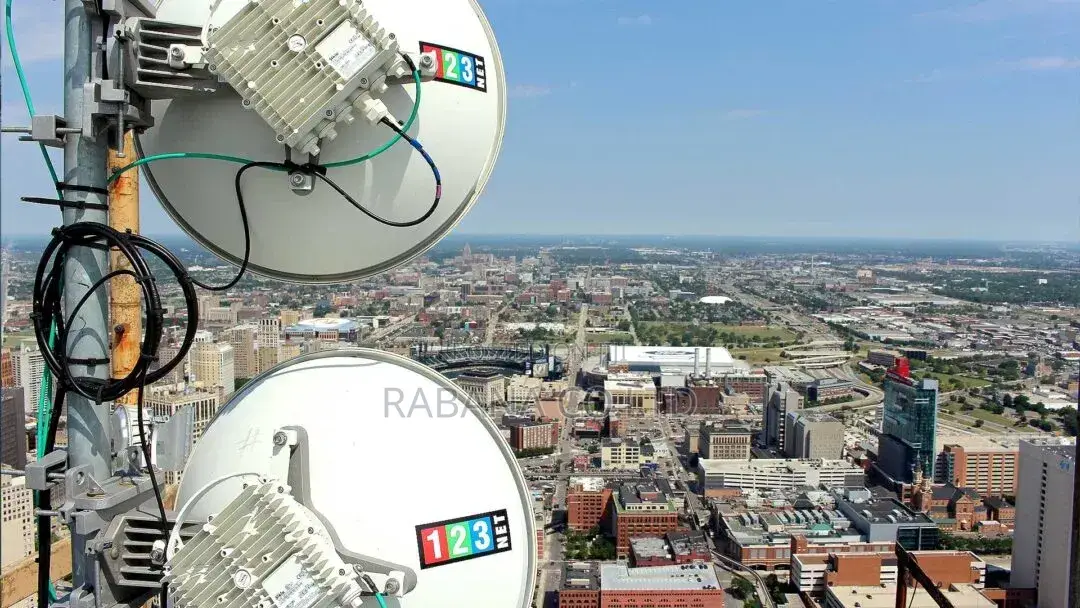Radio/Internet Service Providing/ Poor Network Boosting