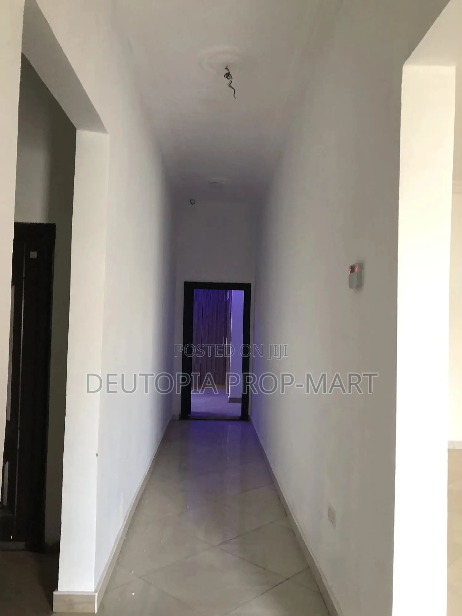 5bdrm House in Devtraco, Tema Metropolitan for rent