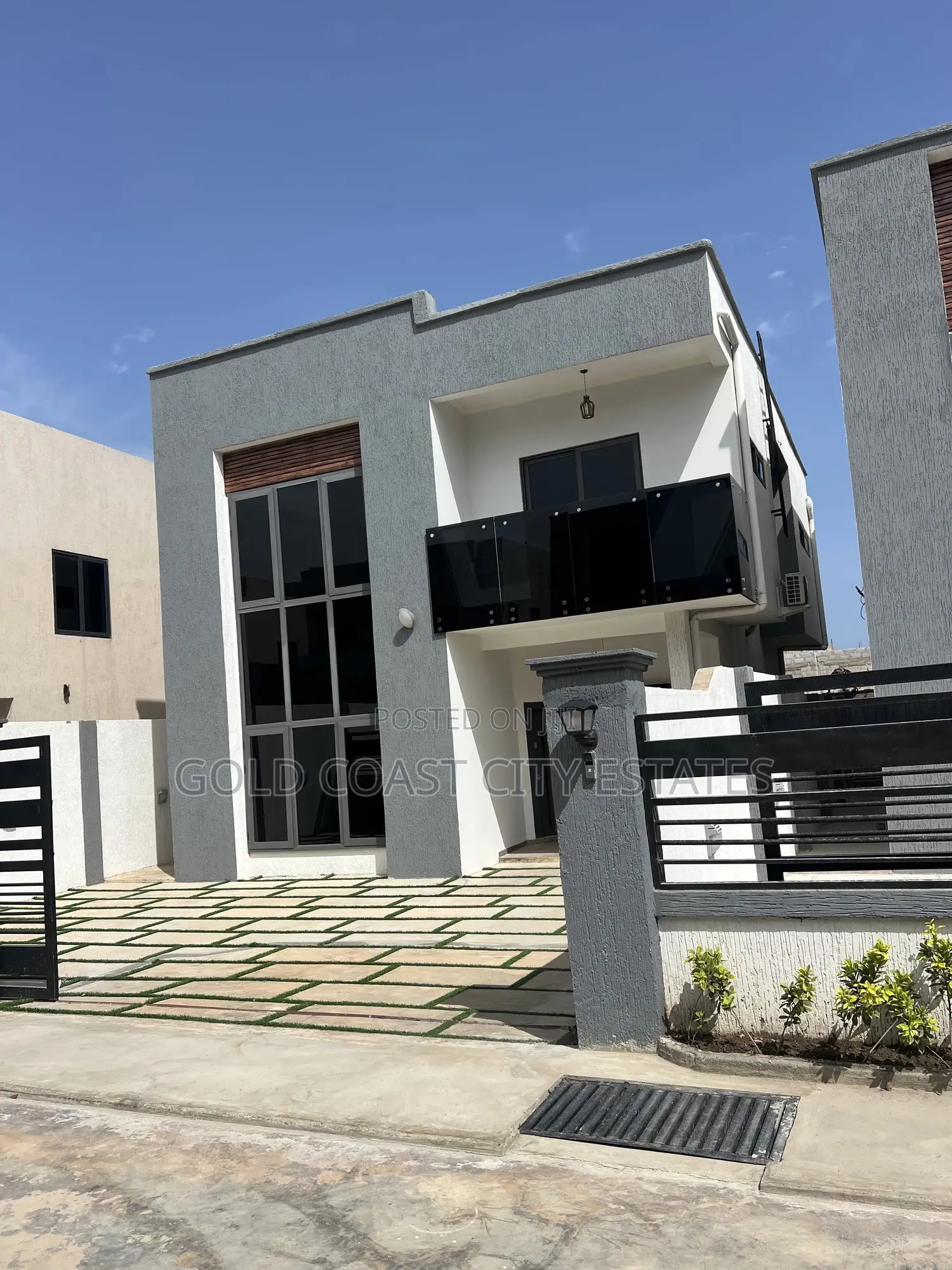 4bdrm House in Airport Residential Area for sale