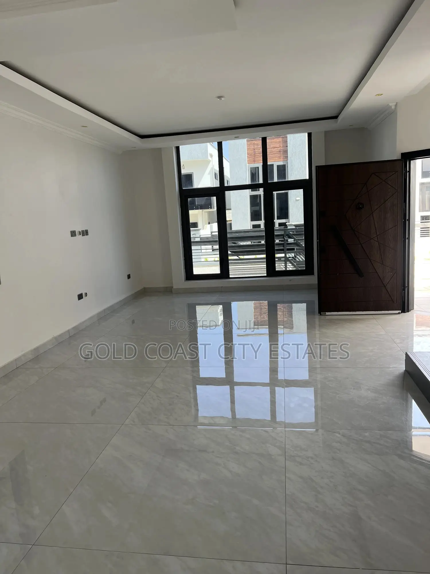 4bdrm House in Airport Residential Area for sale