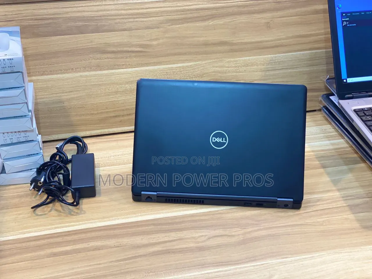 New Laptop Dell Latitude 7390 16GB Intel Core i7 HDD 256GB