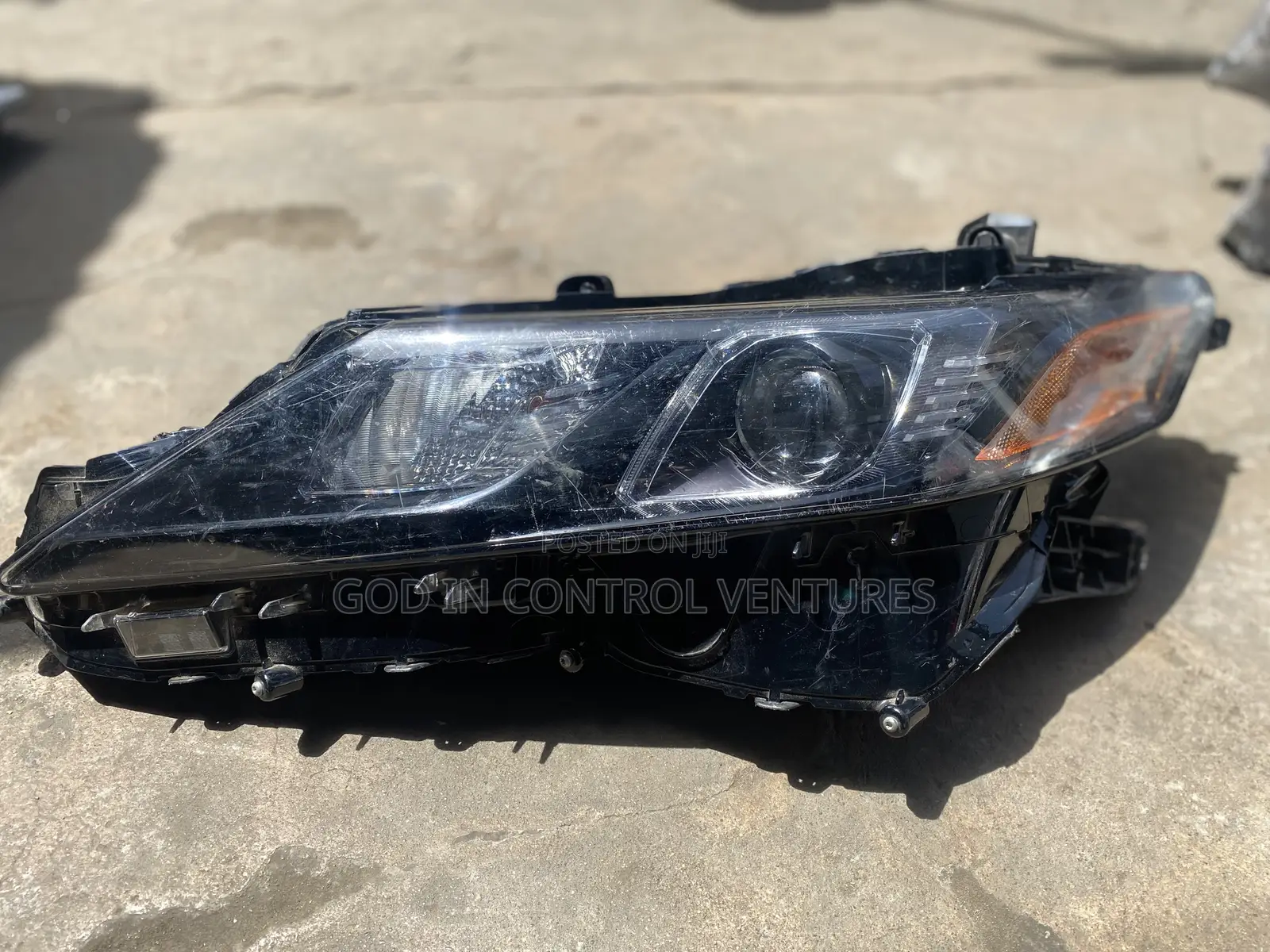 Toyota Camry 2020 Headlight