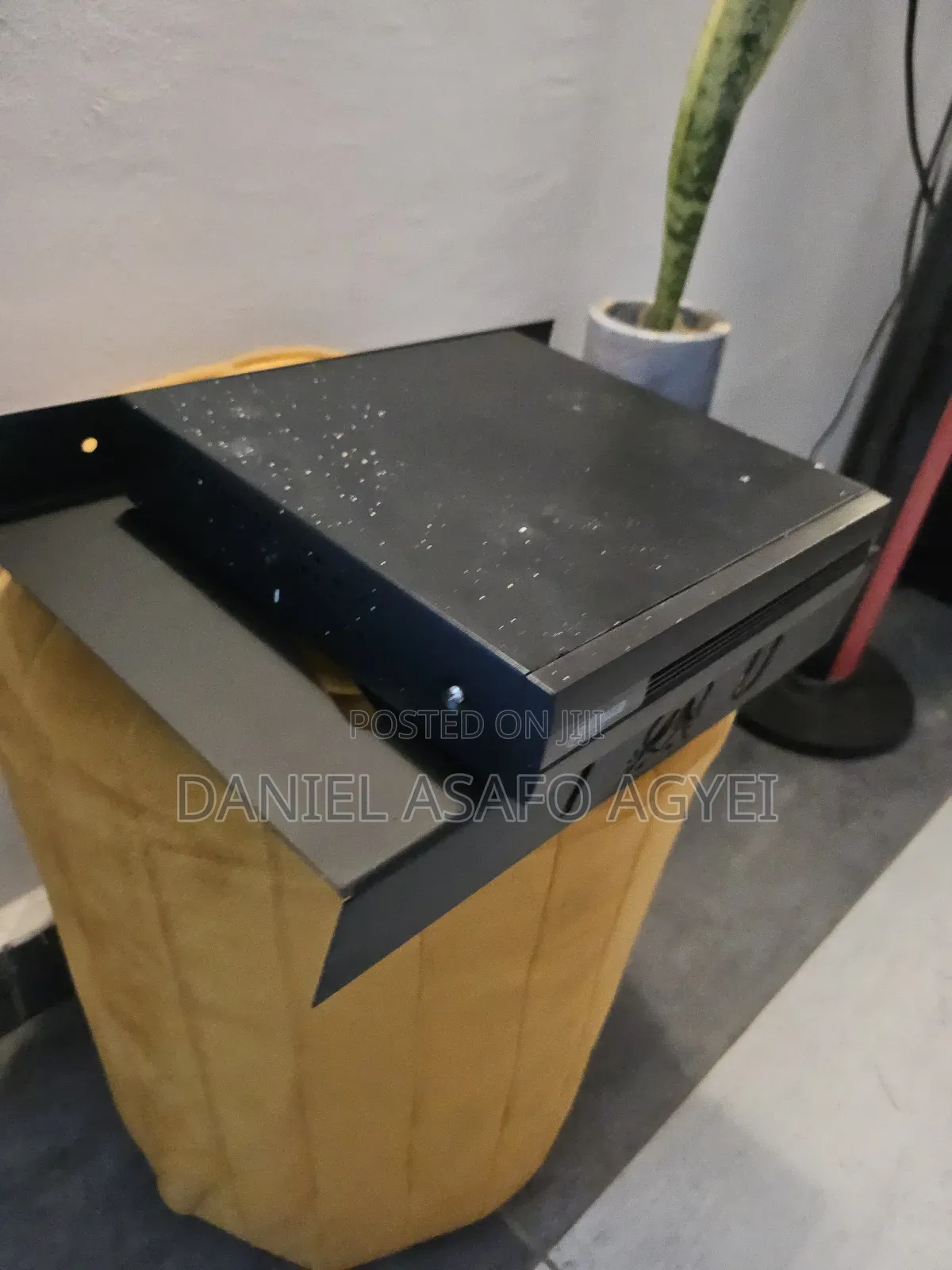 New Decoder/Dvr/ Nvr/ Router Wall Mounted Shelf Wholesale And Retail