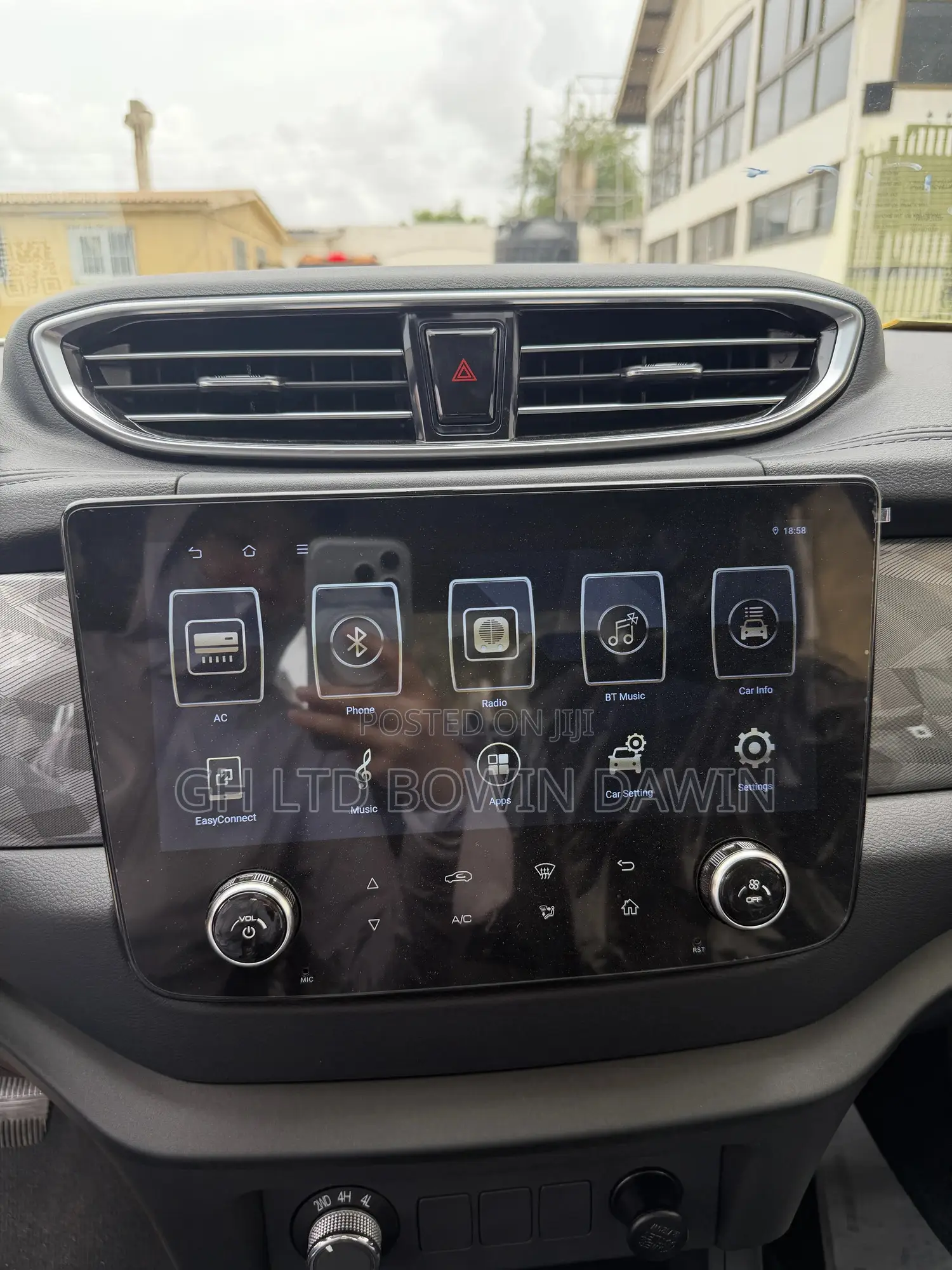 New Nissan Pick-Up 2025 Gray