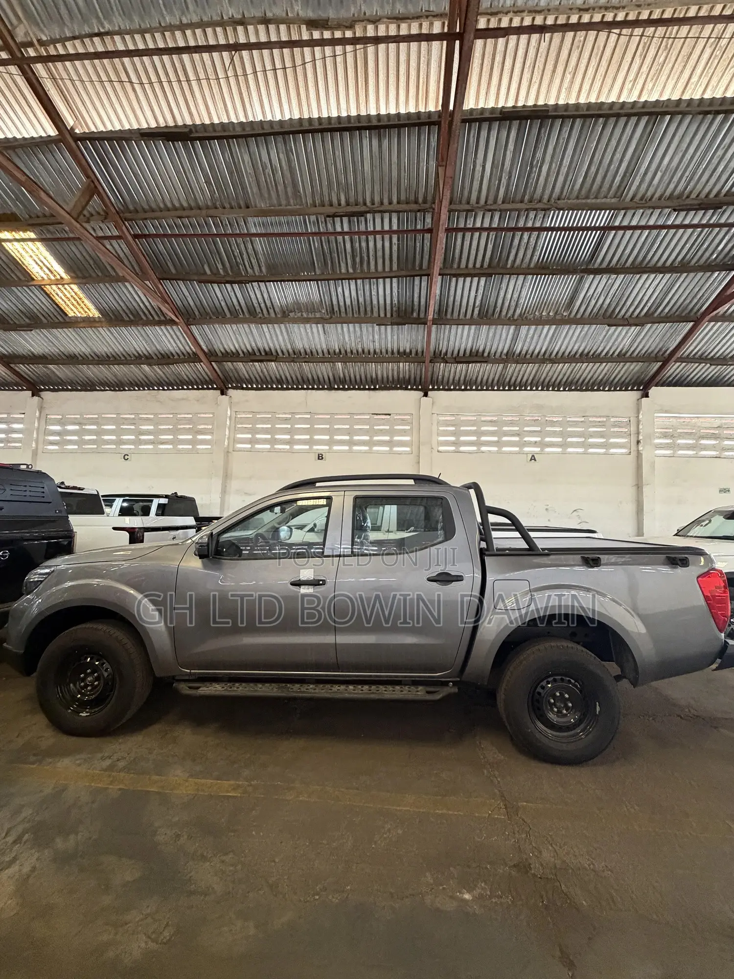 New Nissan Pick-Up 2025 Gray