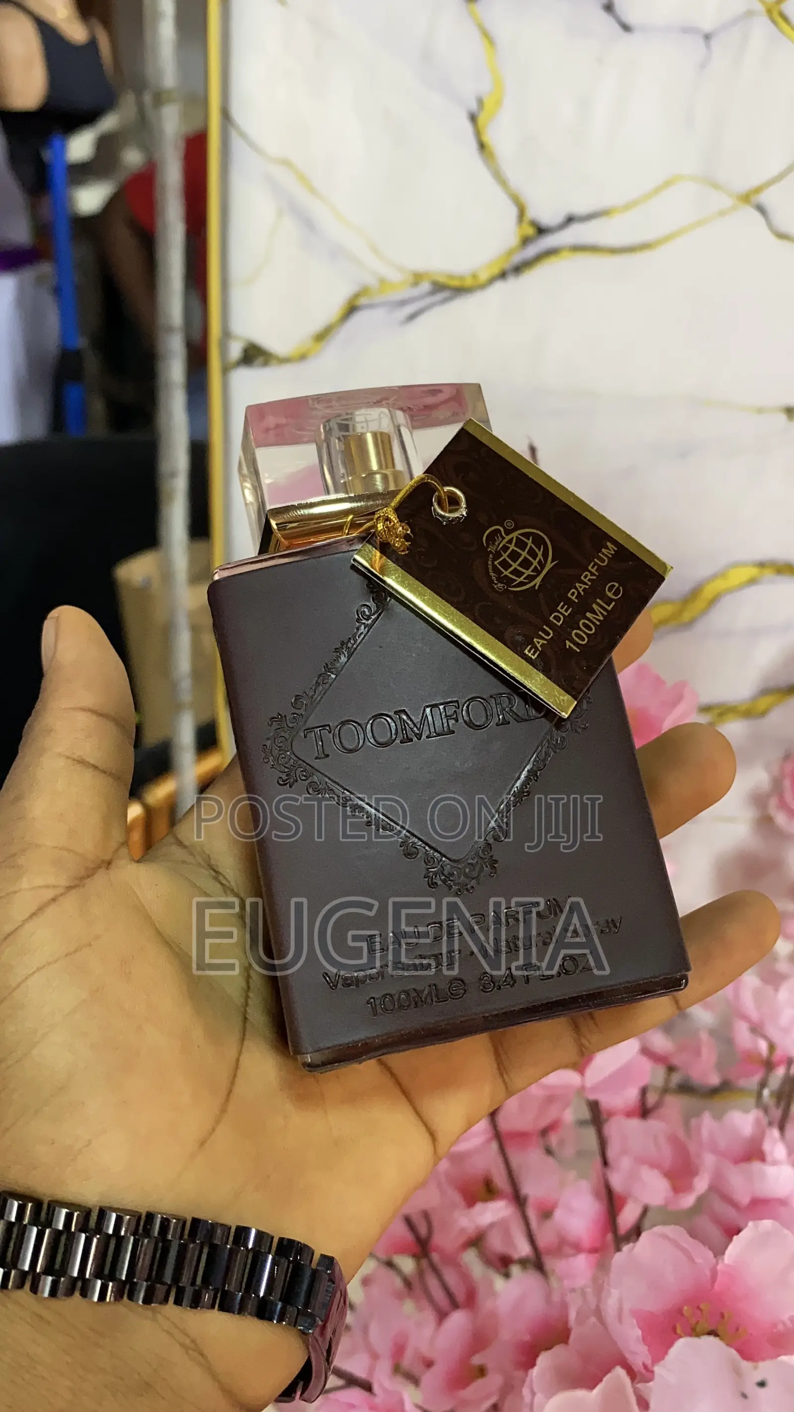 Perfumes for Both Men and Women Available in Mankessim