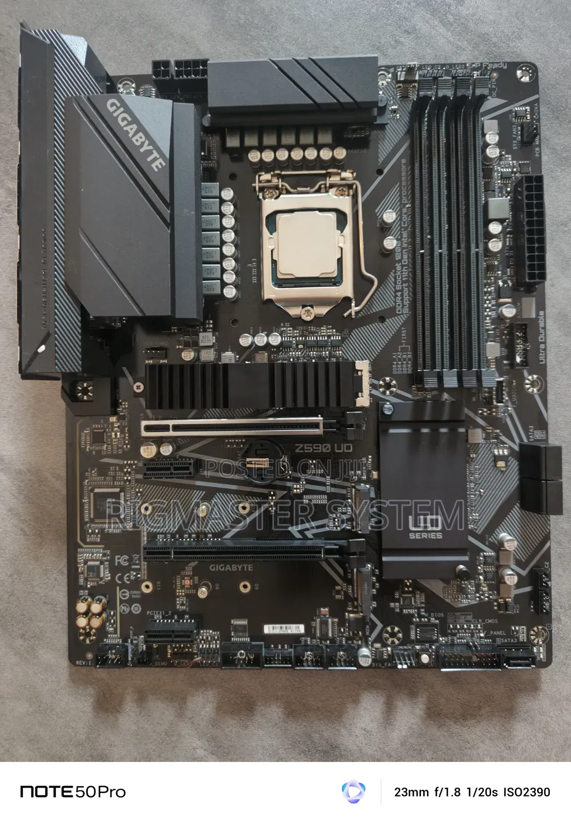 Gigabyte Z490 Ud Motherboard / 10700 I7 Processor