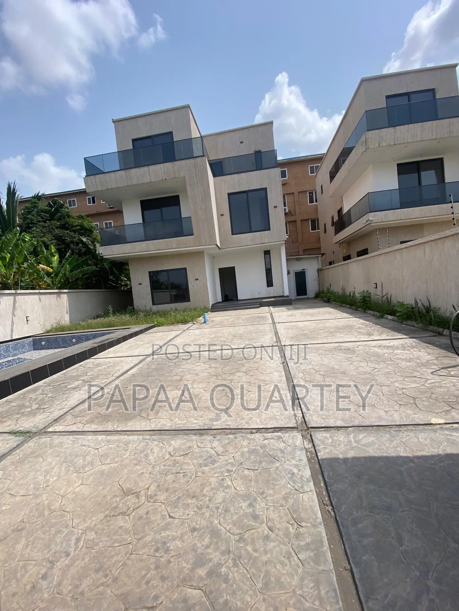 4bdrm House in Abelemkpe for sale