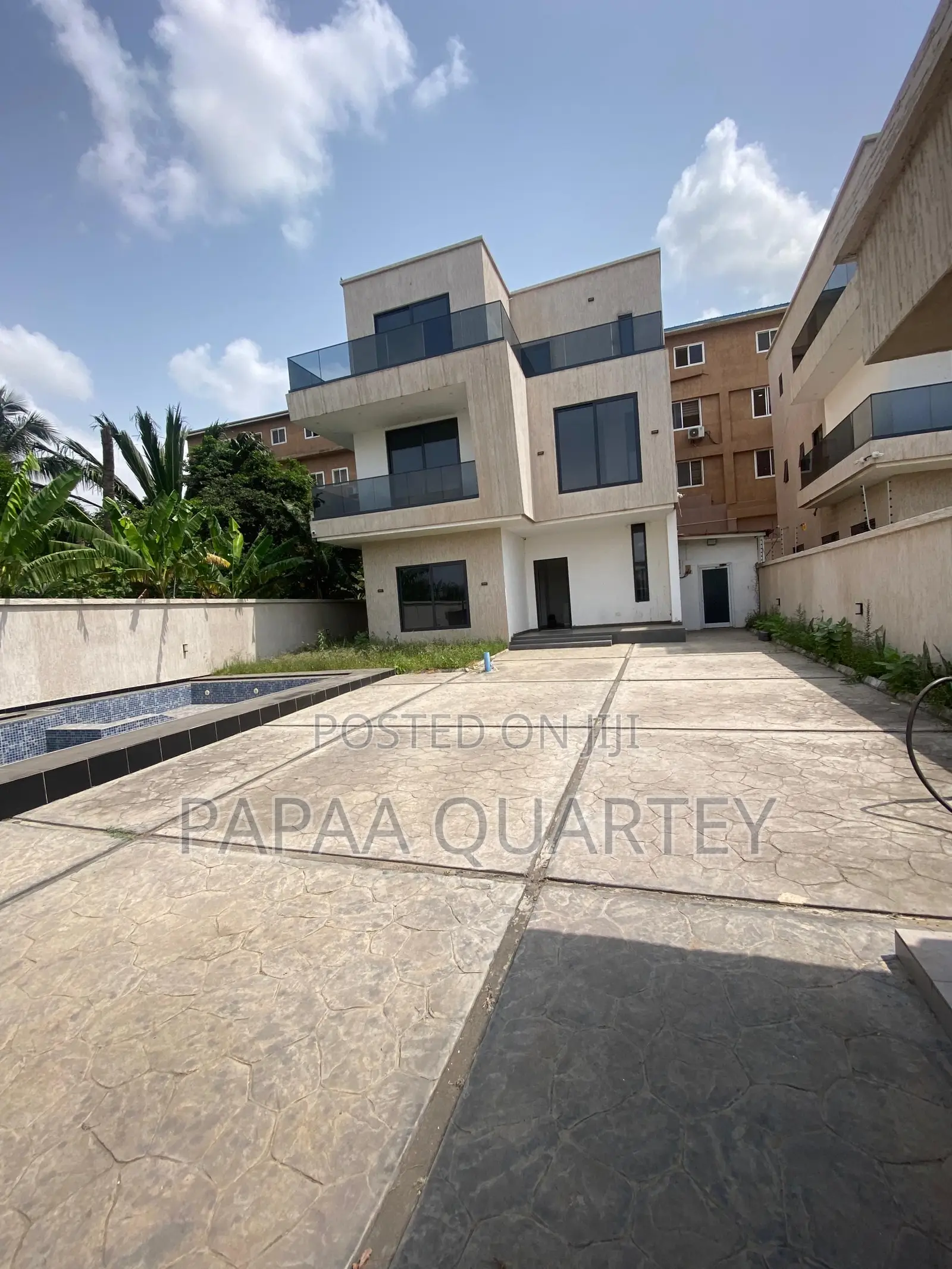 4bdrm House in Abelemkpe for sale