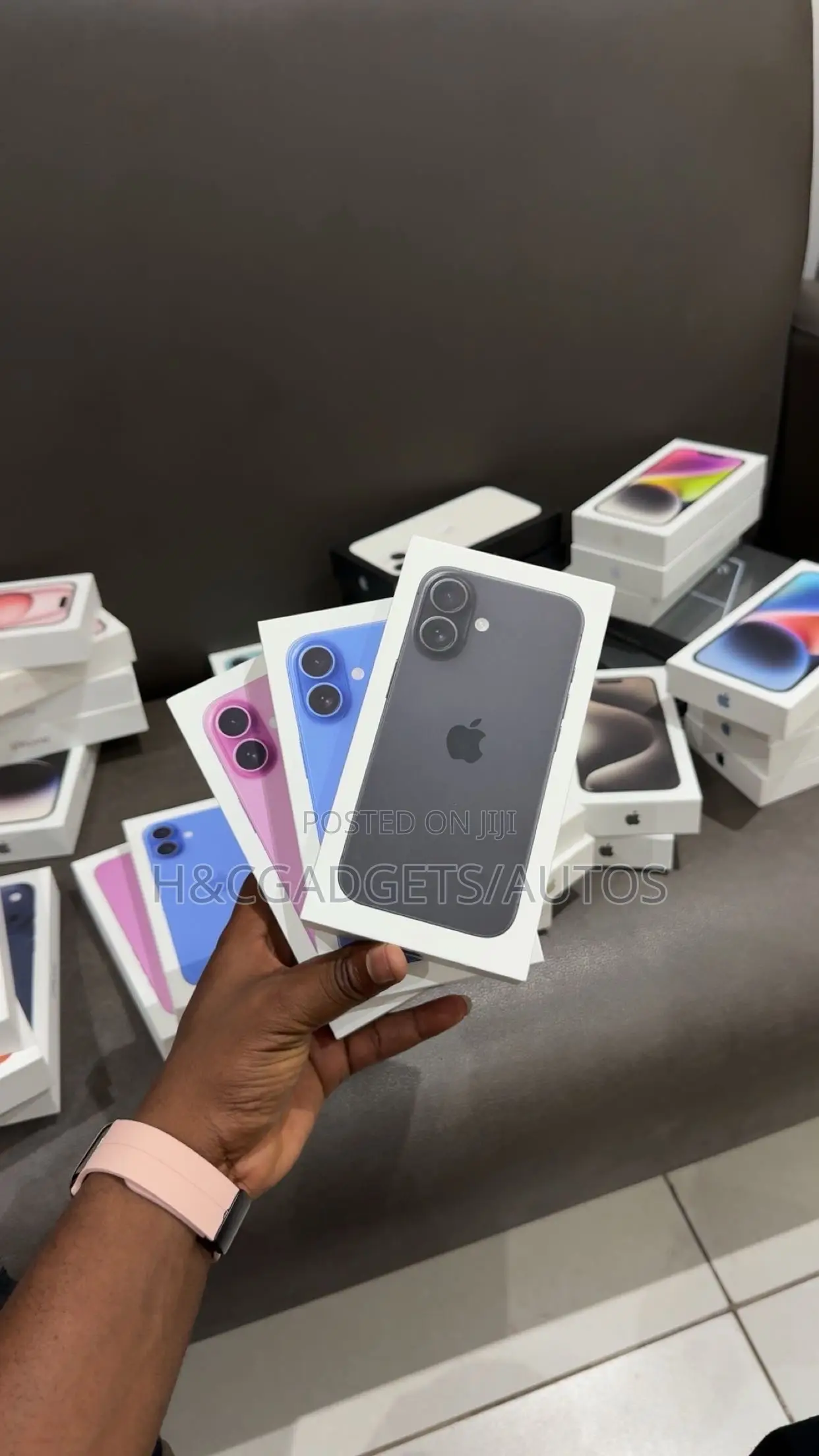 New Apple iPhone 16 128 GB Blue
