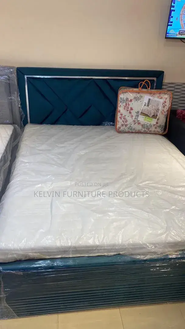 Royal Queen Size Bed Frame With Mattress for Pick Up