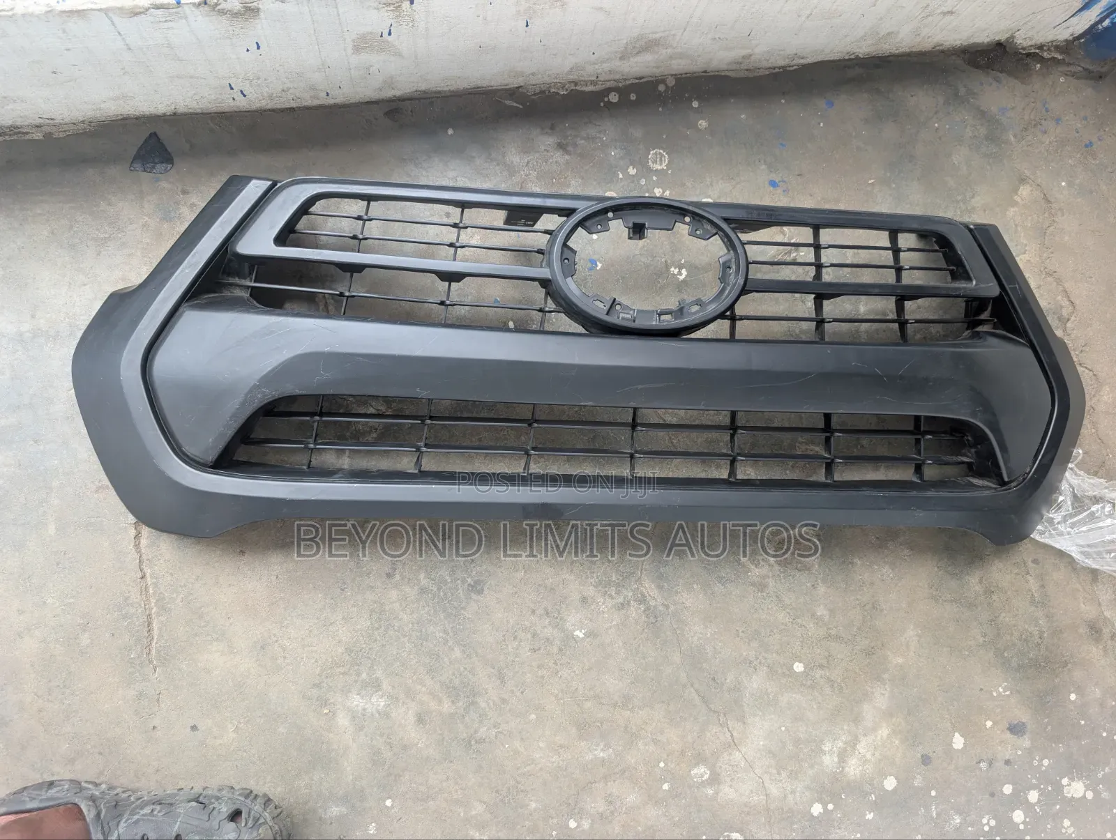 Toyota Hilux 2020,2021,2022 Top Grille